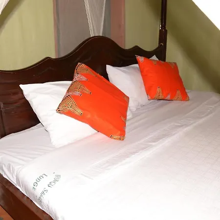 Irungu Forest Safari Lodge Katunguru Exterior photo