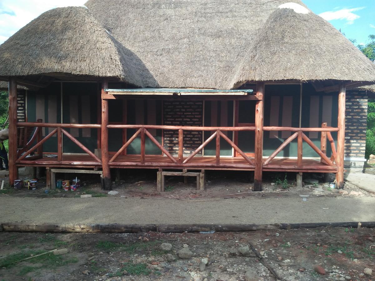 Irungu Forest Safari Lodge